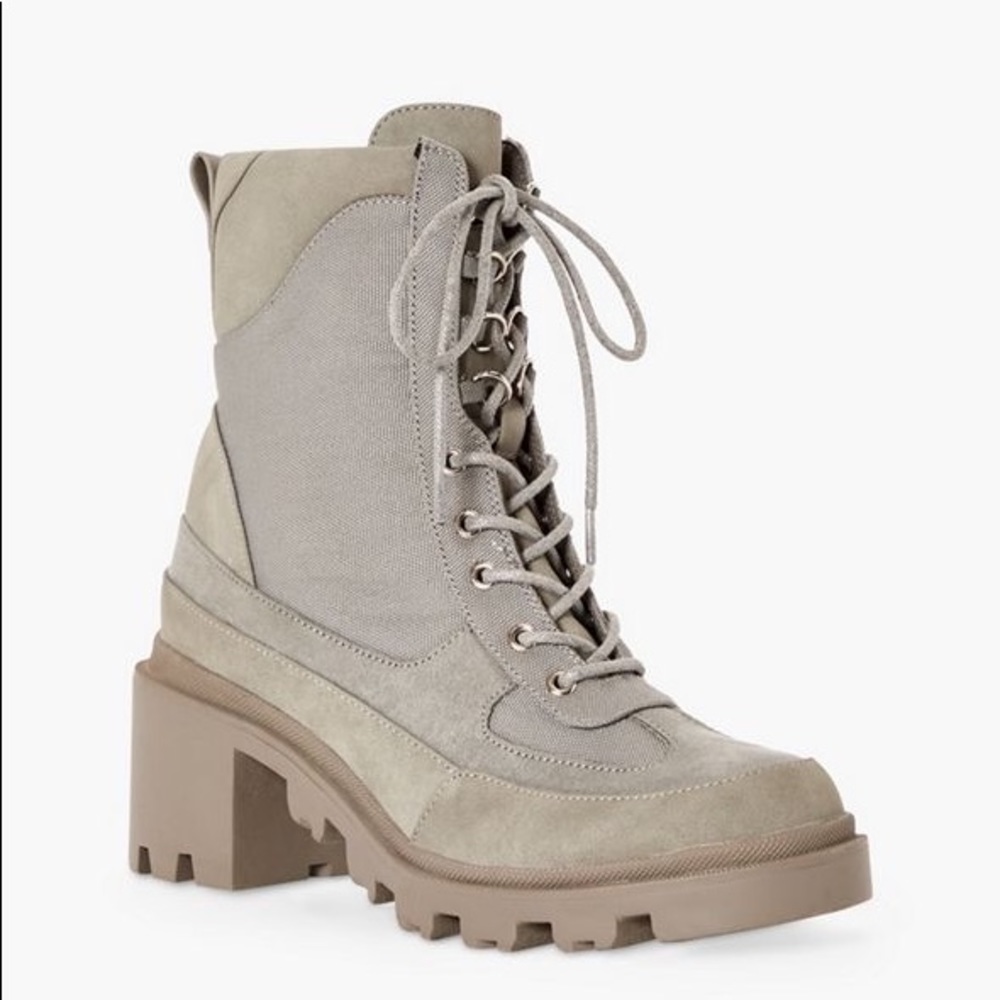 S͜͡O͜͡L͜͡D͜͡! NIB Ember Ankle Boot JustFab KellyR